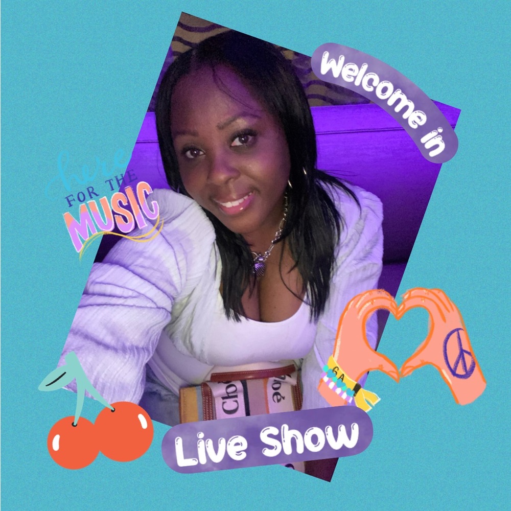 🪭MEET YOUR POSHER @litnes  LIVE  🛍️ ❤️ LIKE TO BE NOTIFIED FOR MY LIVES. - Picture 11 of 15